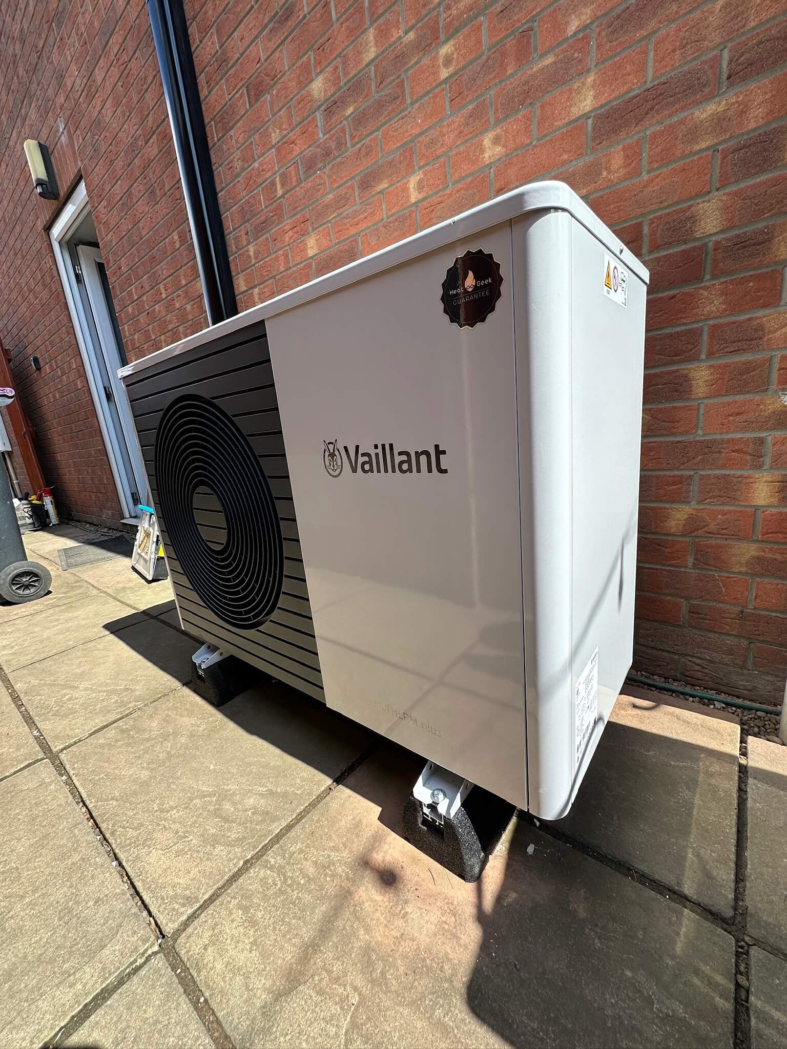 Vaillant heat pump with Heat Geek guarantee sticker installed by Vector Heat